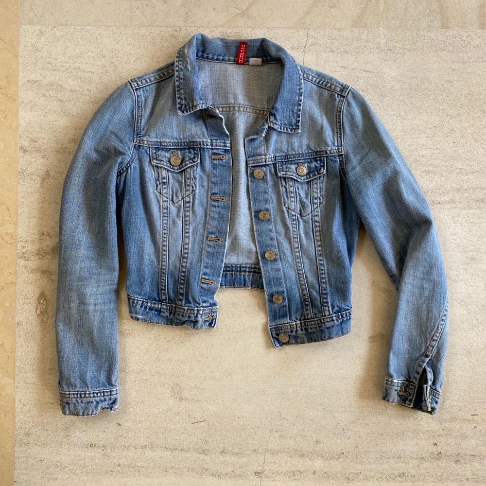 H&M Cropped Denim Jacket (size 36)